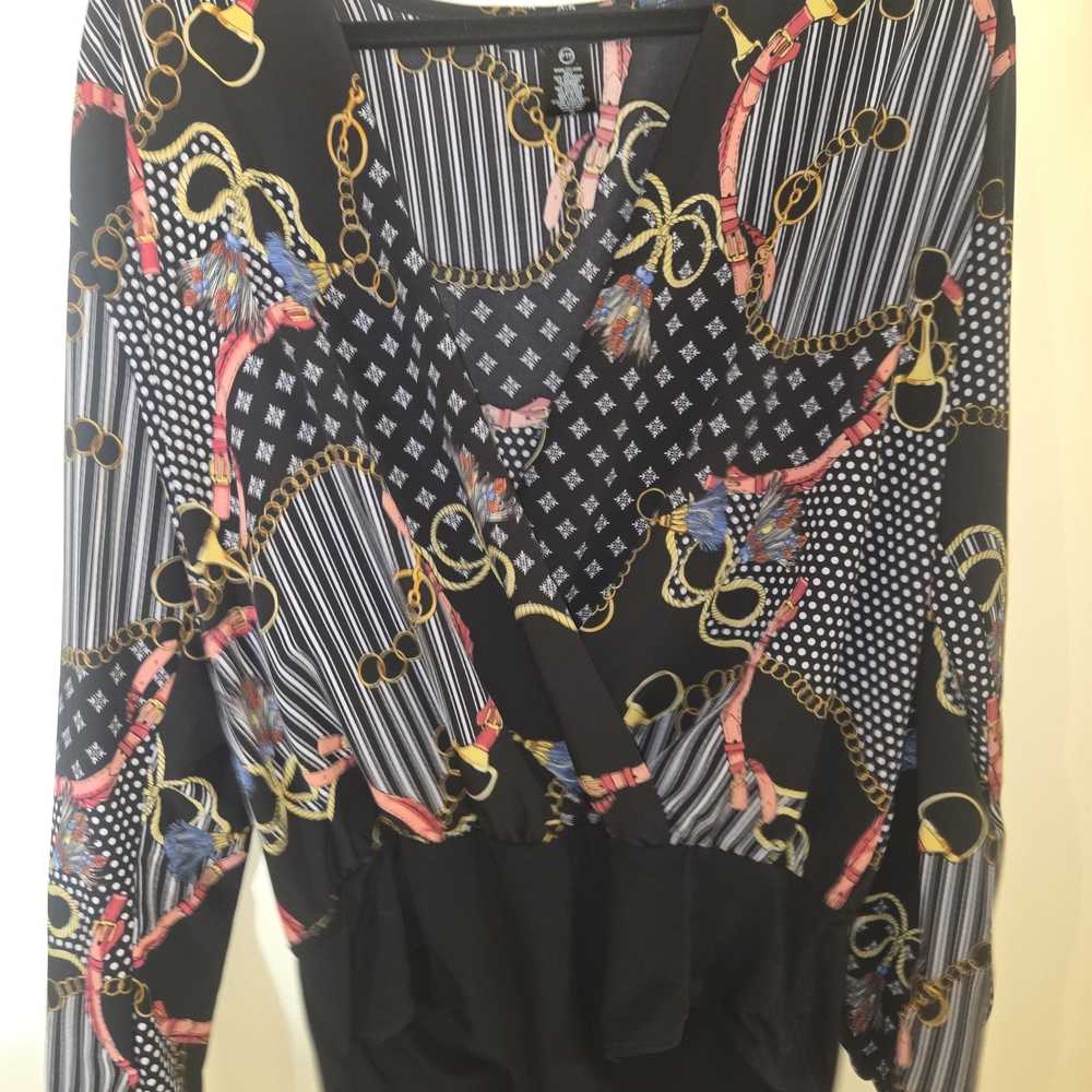 Ty Women's Black and Gold Patterned Blouse